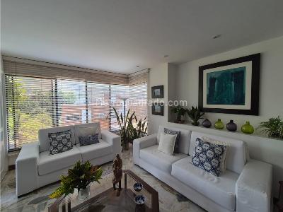 Apartamento de 3 alcobas en venta en Arboledas, Cali, 149 m² · foto 2 de 18