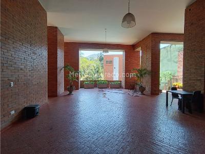 Apartamento de 3 alcobas en venta en Arboledas, Cali, 149 m² · foto 16 de 18
