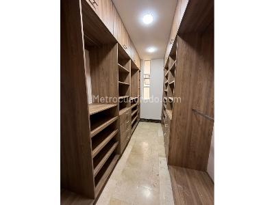 Casa de 4 alcobas en venta en Ciudad Jardin, Cali, 485 m² · foto 10 de 12