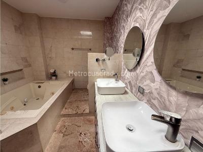 Casa de 4 alcobas en venta en Ciudad Jardin, Cali, 485 m² · foto 11 de 12