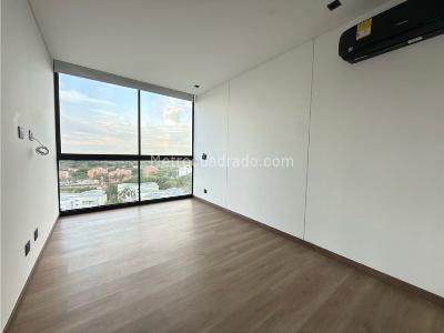 Apartamento de 2 alcobas en venta en Pance, Cali, 85 m² · foto 2 de 16