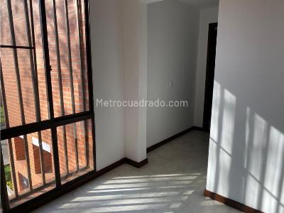 Casa de 4 alcobas en venta en Ciudad Jardin, Cali, 344 m² · foto 9 de 15