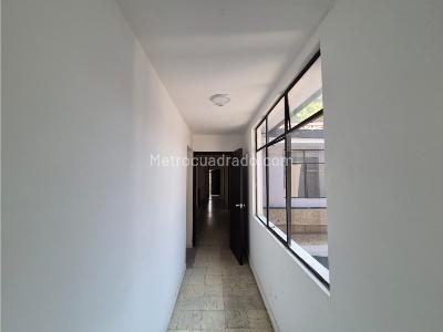 Casa de 5 alcobas en venta en San Vicente, Cali, 520 m² · foto 18 de 20