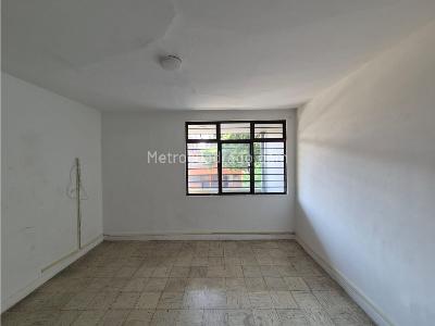 Casa de 5 alcobas en venta en San Vicente, Cali, 520 m² · foto 3 de 20