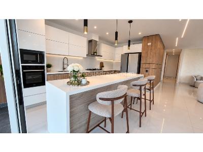 Apartamento de 3 alcobas en venta en Ciudad Jardin, Cali, 215 m² · foto 6 de 14