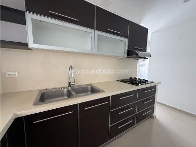 Apartamento de 3 alcobas en venta en Ciudad Jardin, Cali, 142 m² · foto 3 de 10