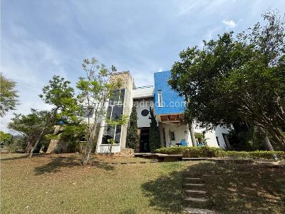 Casa de 5 alcobas en venta en La Buitrera, Cali, 490 m² · foto 3 de 9