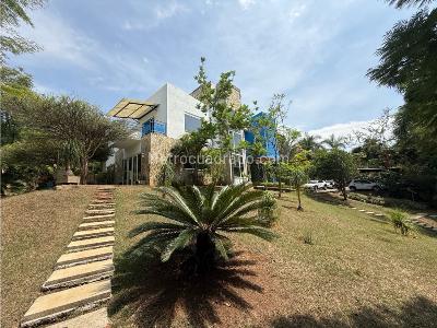 Casa de 5 alcobas en venta en La Buitrera, Cali, 490 m² · foto 4 de 9