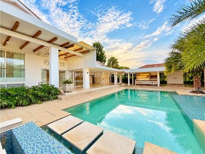 Casa de 4 alcobas en venta en Ciudad Jardin, Cali, 1800 m² · foto 9 de 20
