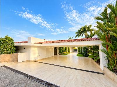 Casa de 4 alcobas en venta en Ciudad Jardin, Cali, 1800 m² · foto 10 de 20