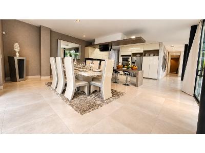 Casa de 5 alcobas en venta en Pance, Cali, 1560 m² · foto 2 de 10