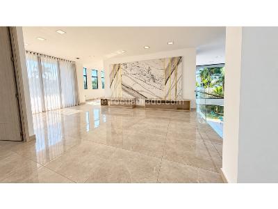 Casa de 4 alcobas en arriendo en Pance, Cali, 1000 m² · foto 3 de 8