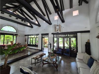 Casa de 3 alcobas en arriendo en Ciudad Jardin, Cali, 382 m² · foto 3 de 18