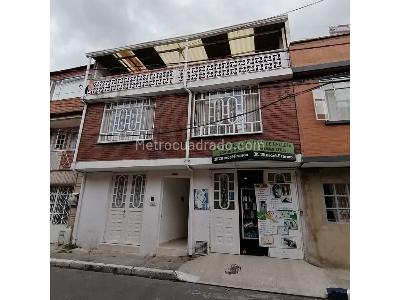 Casa en venta en Rionegro, Bogotá · foto 2 de 18