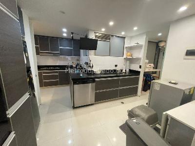Apartamento de 3 alcobas en venta en La Calleja, Bogotá, 170 m² · foto 2 de 20