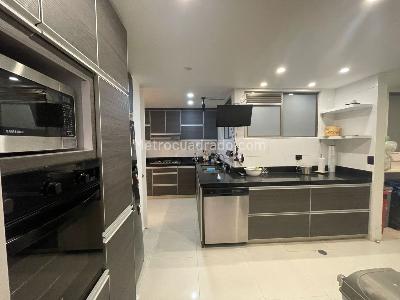 Apartamento de 3 alcobas en venta en La Calleja, Bogotá, 170 m² · foto 5 de 20