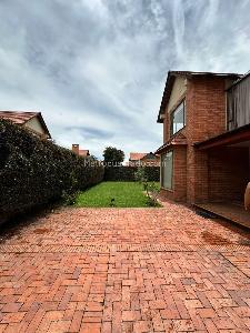 Casa de 3 alcobas en venta en Co Paso Ancho, Cajicá, 240 m² · foto 2 de 20