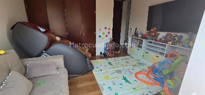 Apartamento de 4 alcobas en venta en Suba Naranjos, Bogotá, 177 m² · foto 8 de 20
