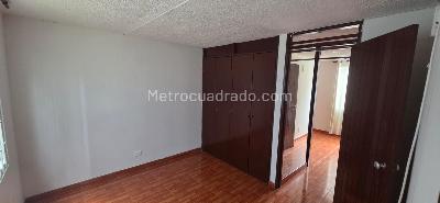Apartamento en venta en Villa Alsacia, Bogotá · foto 3 de 16