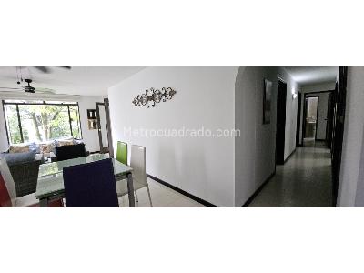 Apartamento de 3 alcobas en venta en Avenida 40, Girardot, 121 m² · foto 7 de 20