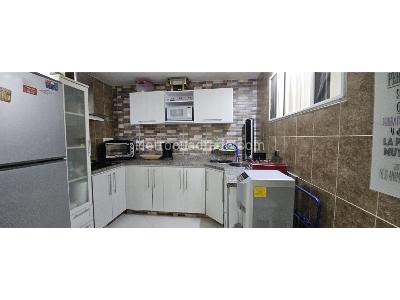 Apartamento de 3 alcobas en venta en Avenida 40, Girardot, 121 m² · foto 8 de 20