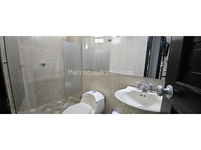 Apartamento de 3 alcobas en venta en Avenida 40, Girardot, 121 m² · foto 14 de 20