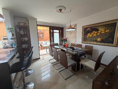 Casa de 4 alcobas en venta en Asturias, Chía, 235 m² · foto 15 de 20