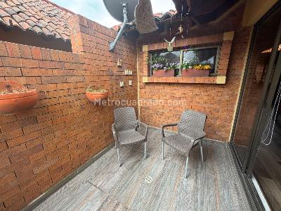 Casa de 4 alcobas en venta en Asturias, Chía, 235 m² · foto 2 de 20