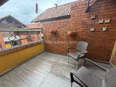 Casa de 4 alcobas en venta en Asturias, Chía, 235 m² · foto 4 de 20