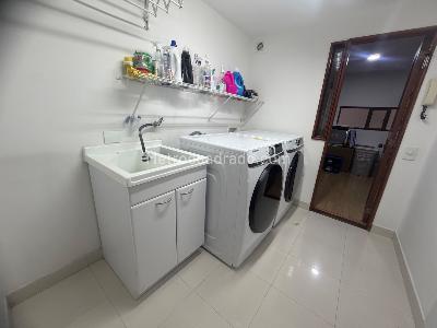 Apartamento de 4 alcobas en venta en Multicentro, Bogotá, 140 m² · foto 2 de 20