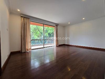 Apartamento en venta en Santa Barbara Alta, Bogotá · foto 4 de 20