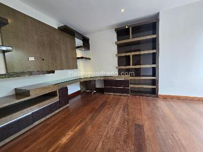Apartamento en venta en Santa Barbara Alta, Bogotá · foto 9 de 20