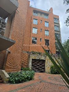 Apartamento en venta en Santa Barbara Alta, Bogotá · foto 2 de 20