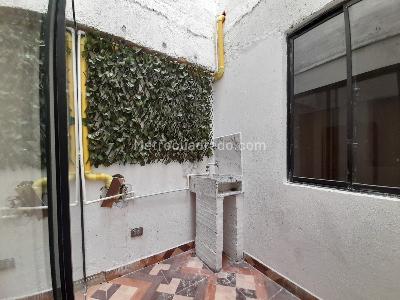Casa de 5 alcobas en venta en La Doctora, Sabaneta, 400 m² · foto 14 de 17
