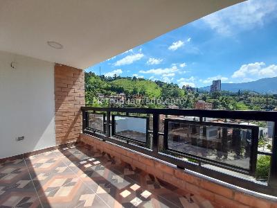 Casa de 5 alcobas en venta en La Doctora, Sabaneta, 400 m² · foto 15 de 17