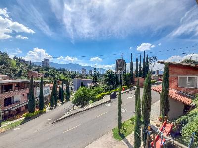 Casa de 5 alcobas en venta en La Doctora, Sabaneta, 400 m² · foto 16 de 17