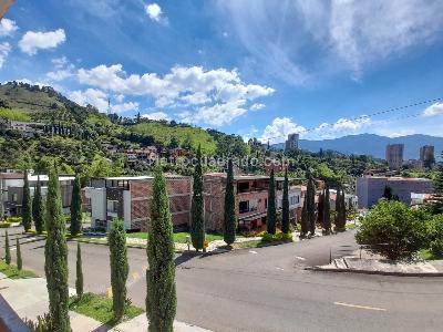 Casa de 5 alcobas en venta en La Doctora, Sabaneta, 400 m² · foto 17 de 17