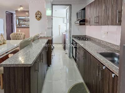 Apartamento de 3 alcobas en venta en San Joaquin, Sabaneta, 89 m² · foto 3 de 11