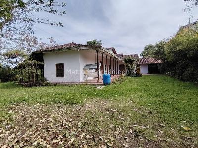 Finca en Arriendo, Barro Blanco, Rionegro