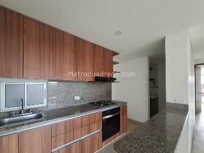 Apartamento de 3 alcobas en venta en San Antonio, Rionegro, 84 m² · foto 3 de 15