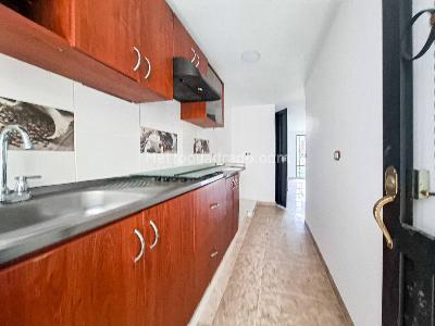 Apartamento de 4 alcobas en venta en Fontibon, Rionegro, 72 m² · foto 2 de 10