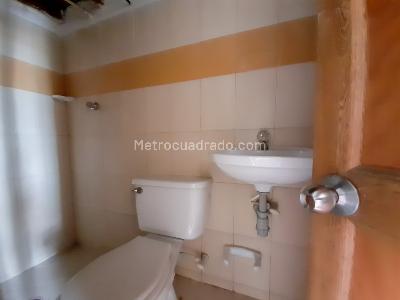 Casa en arriendo en Prado, Medellín · foto 15 de 20