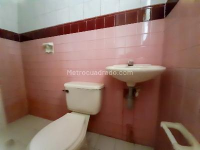 Casa en arriendo en Prado, Medellín · foto 17 de 20