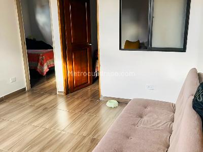 Casa de 5 alcobas en venta en El Porvenir, Rionegro, 240 m² · foto 3 de 15