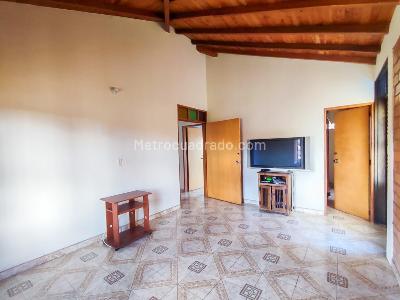 Casa de 5 alcobas en venta en San Joaquin, Rionegro, 430 m² · foto 11 de 20