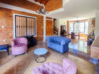 Casa de 5 alcobas en venta en San Joaquin, Rionegro, 430 m² · foto 2 de 20