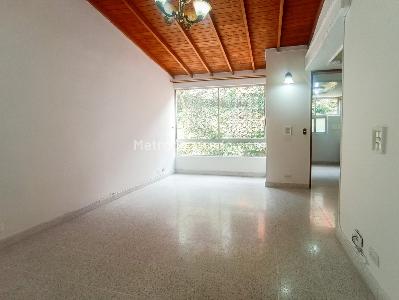 Apartamento de 3 alcobas en venta en San Antonio, Rionegro, 67 m² · foto 2 de 17