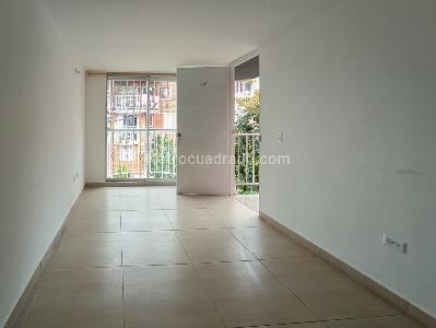 Casa de 4 alcobas en venta en La Inmaculada, Rionegro, 80 m² · foto 3 de 15