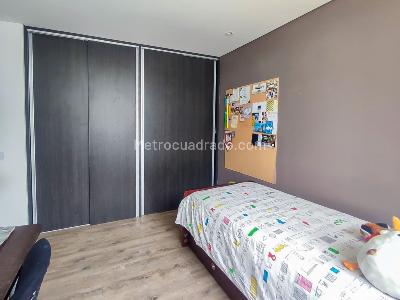 Casa de 3 alcobas en venta en Barro Blanco, Rionegro, 233 m² · foto 18 de 20