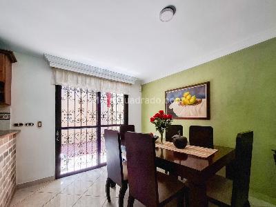Casa de 3 alcobas en venta en San Antonio, Rionegro, 130 m² · foto 2 de 13